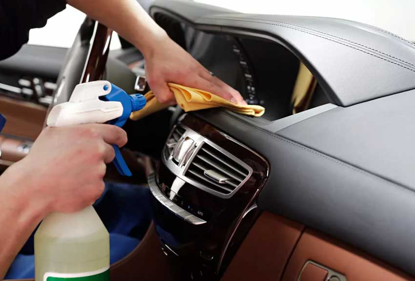 Pulizia interni auto Bergamo
